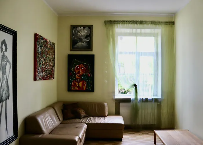 Green House Apartment