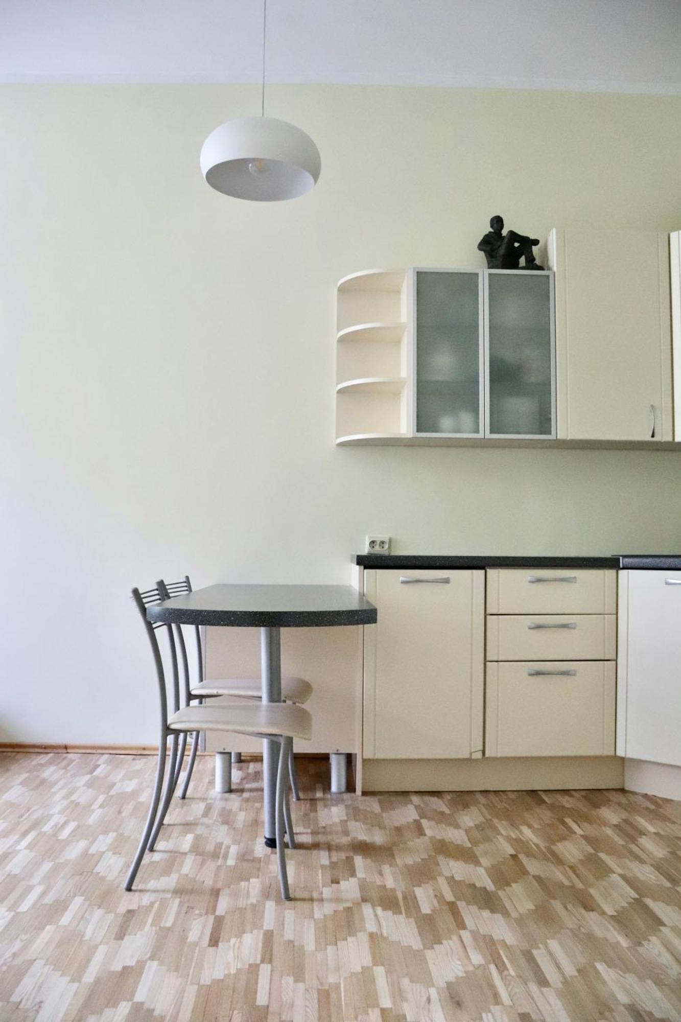 Huoneisto House